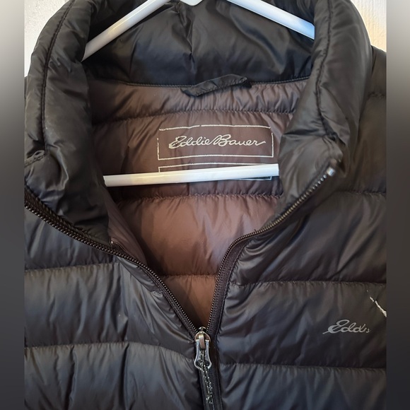 Eddie Bauer 💙 Men's CirrusLite Down Vest, XL, Black, EOC (see pictures) - Picture 4 of 7